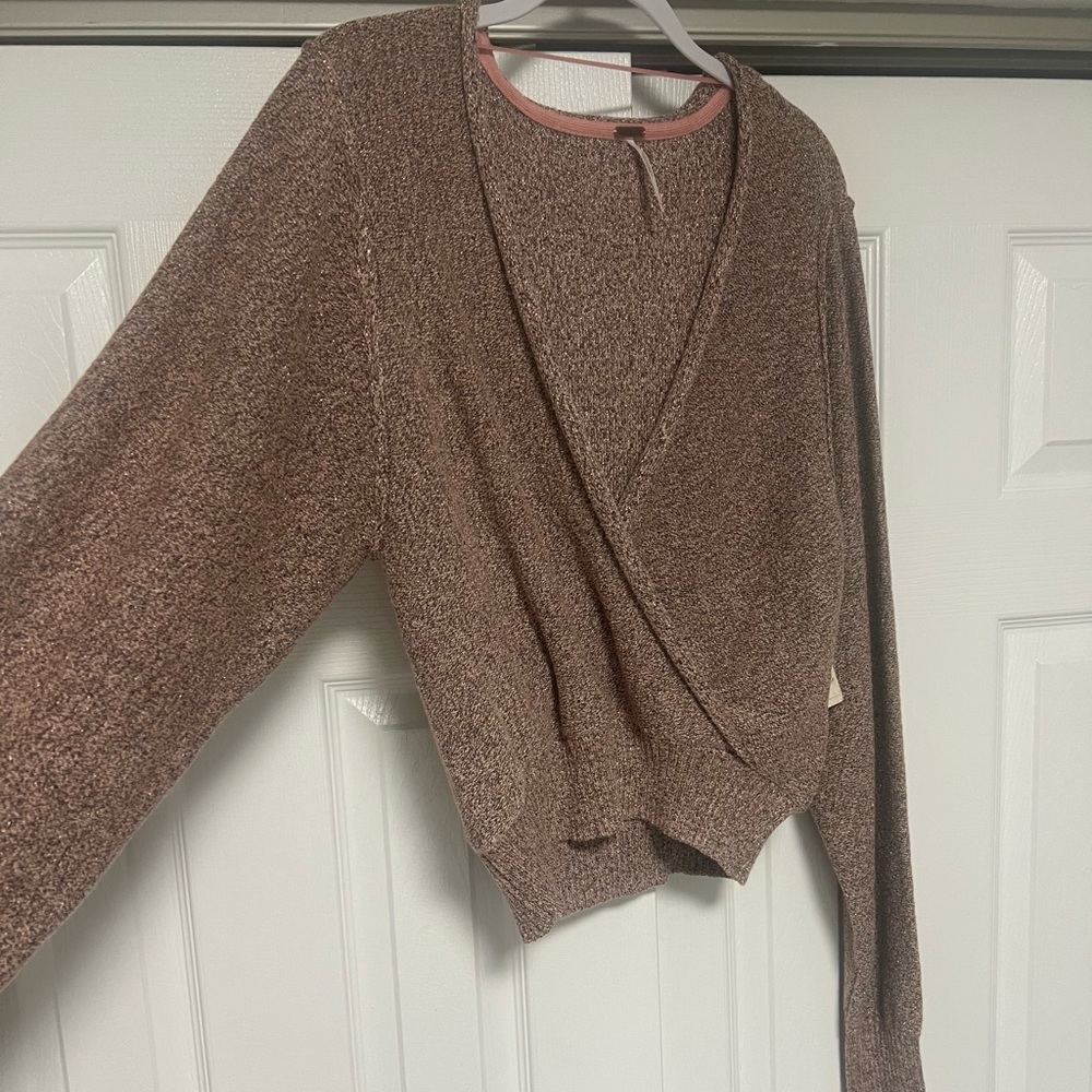 Free People Going for Gold Faux Wrap Crop Sweater Rose Gold L - Picture 7 of 11